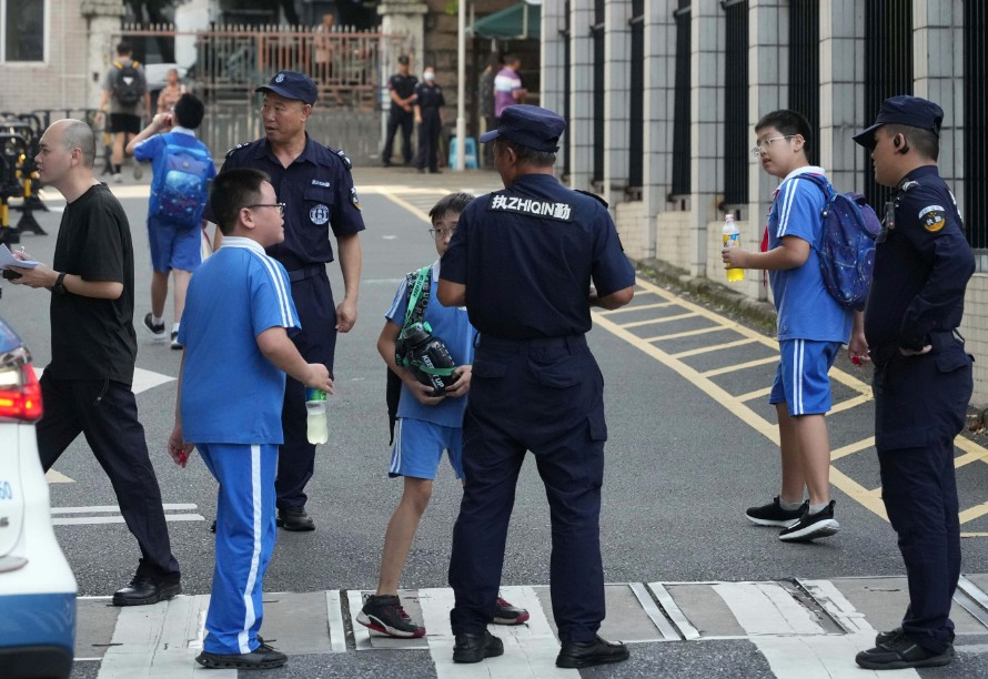 中國男子持刀砍死引發國際關注