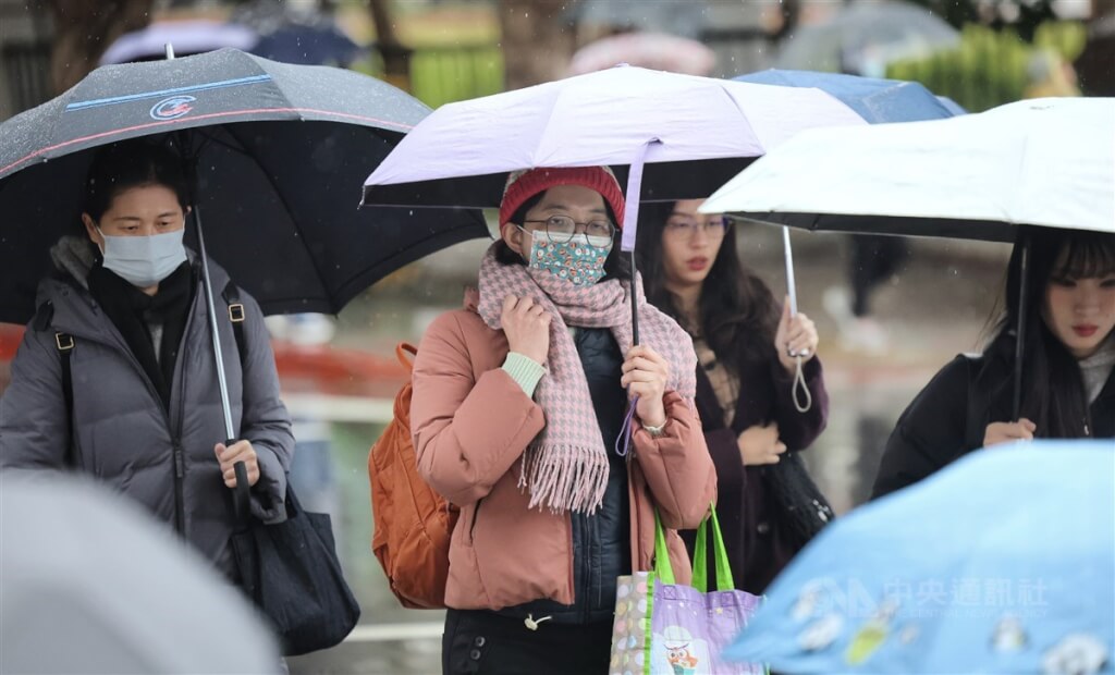 大陸冷氣團南下帶來濕冷天氣 16日起轉乾冷