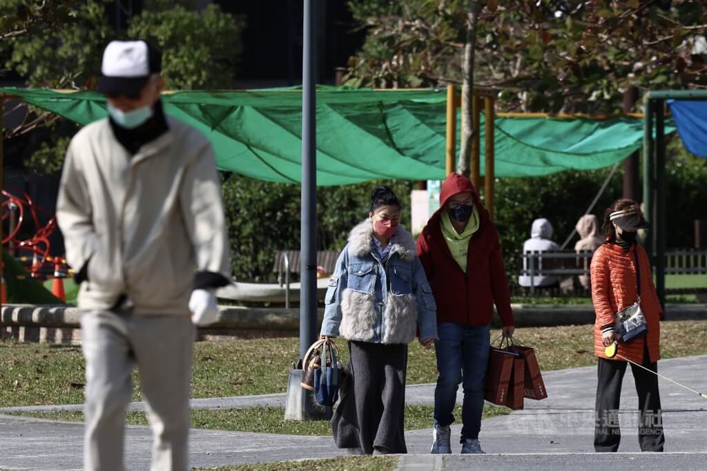 天氣提醒！竹苗以北明天可能冷到10度以下，18日後回暖