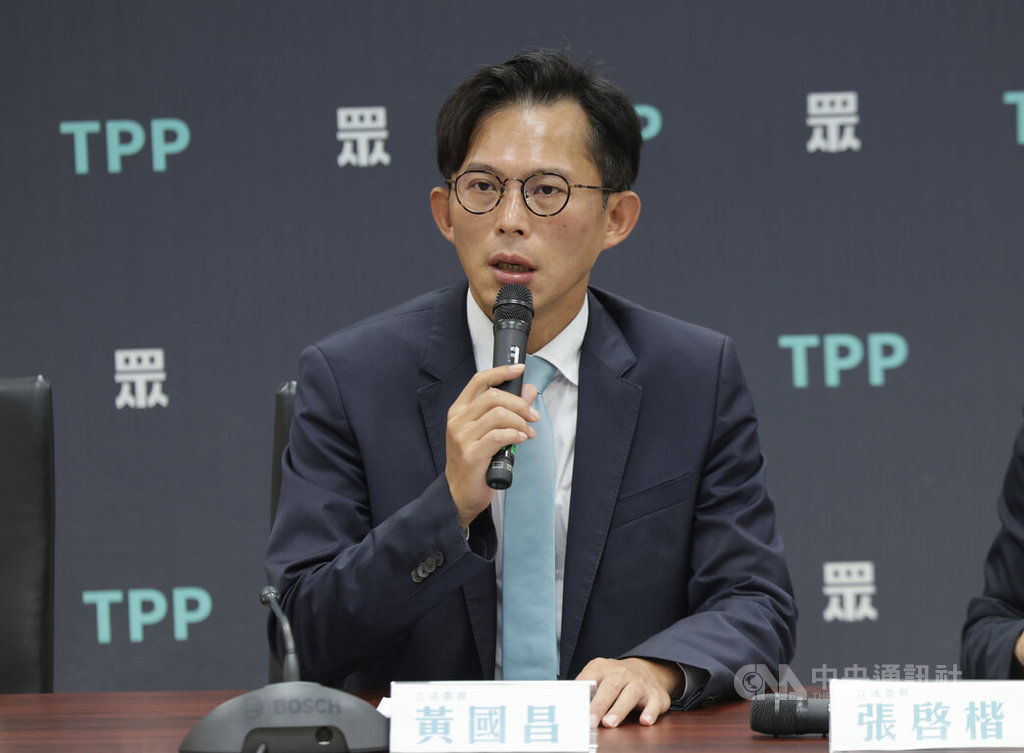 黃國昌被爆「親自帶隊狗仔」!對話紀錄流出 鎖定跟拍綠營政治人物