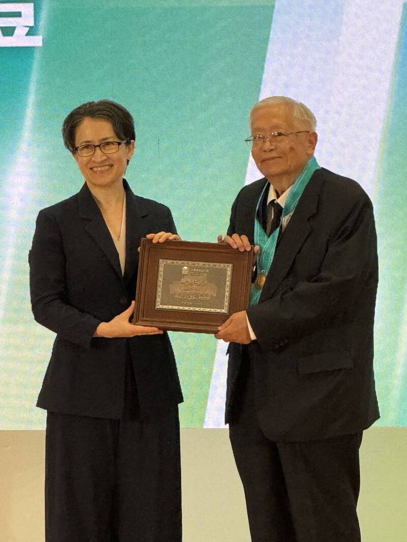 羅唯仁爆「帶走台積電先進製程資料」跳槽 Intel!2 奈米機密外流傳聞掀科技圈震撼