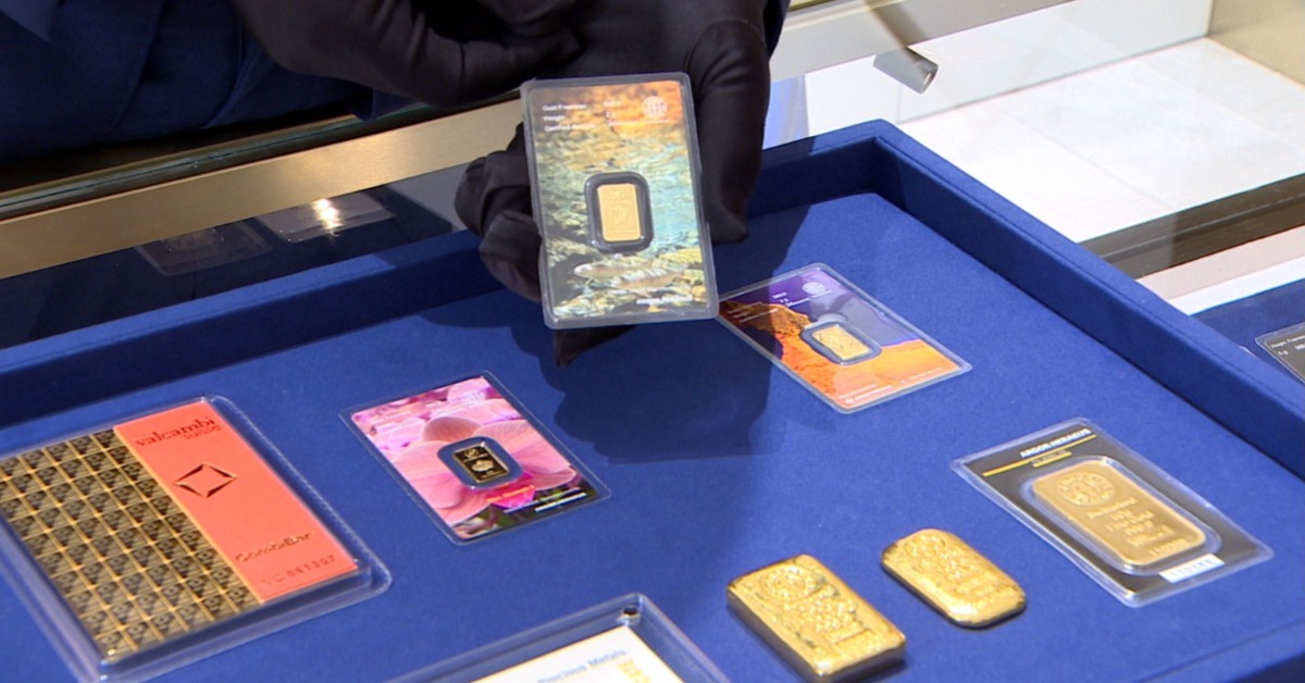 邱薡宬捲聖石金業詐欺風暴 包養乾女兒內幕曝光、98億金流待追